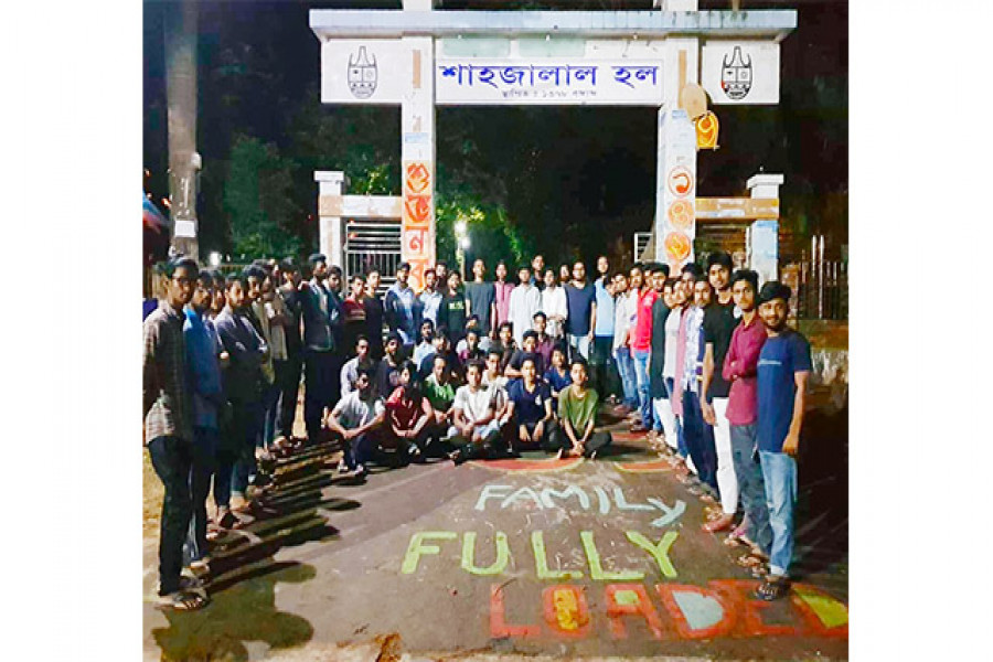 ঘূর্ণিঝড় মোকাবেলায় প্রস্তুত চবি ছাত্রলীগের ১০০ স্বেচ্ছাসেবী