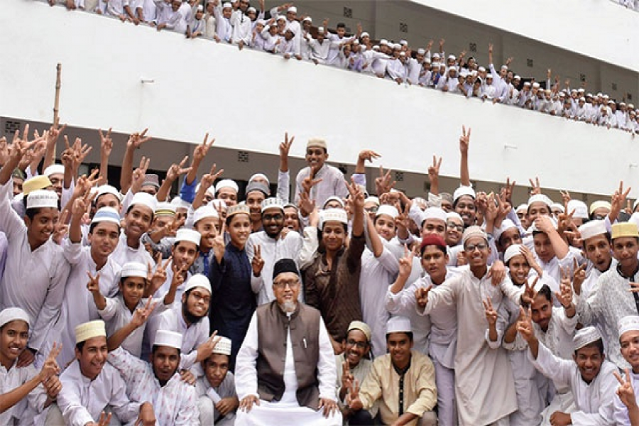 অস্বাভাবিক হারে বেড়েছে মাদরাসার জিপিএ-৫