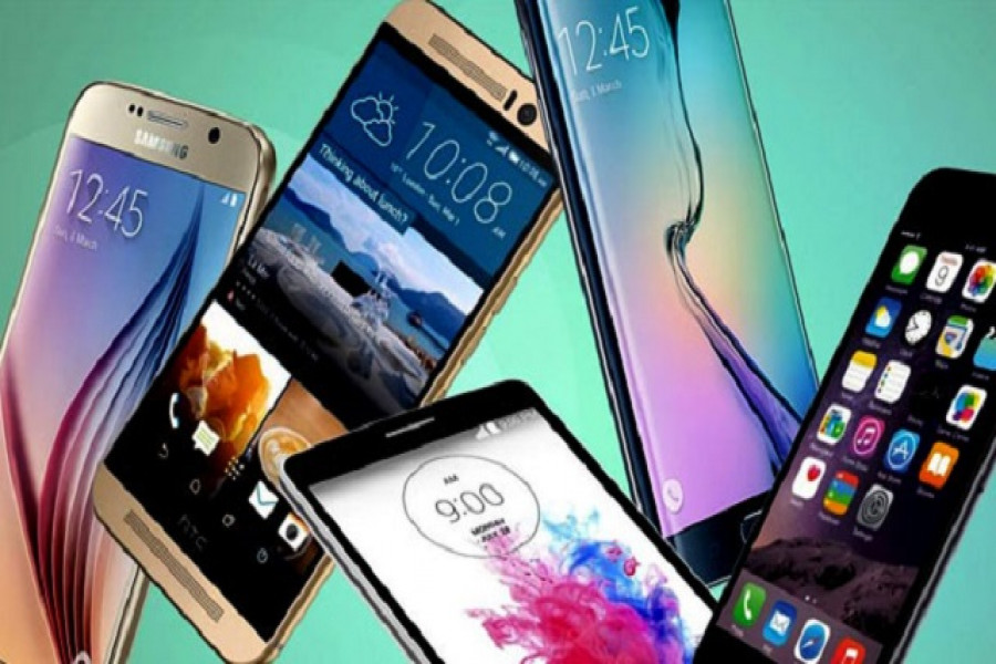 বিশ্ব বাজারে অনিশ্চয়তায় স্মার্টফোন!