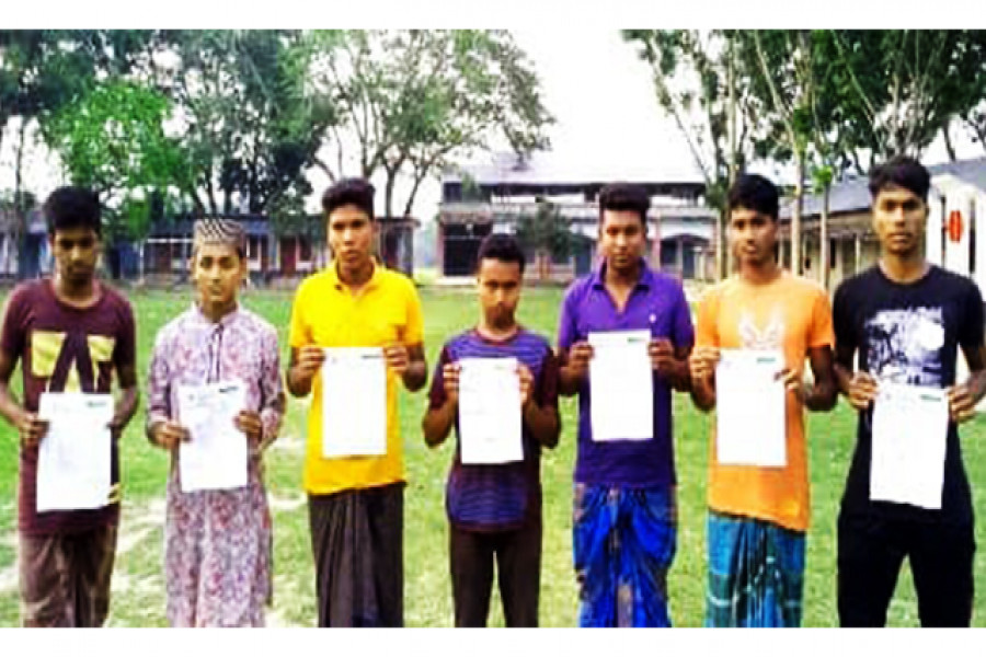 প্রধান শিক্ষকের অবহেলায় ২৩ শিক্ষার্থী অকৃতকার্য!