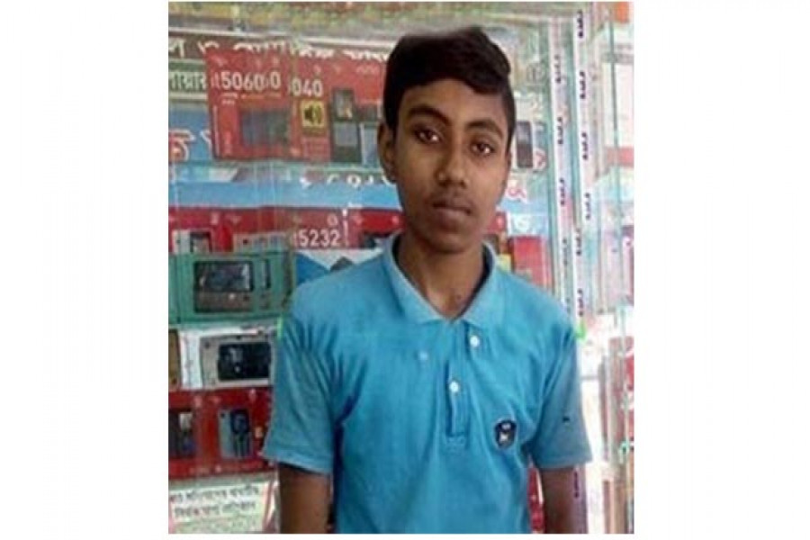 দিনের অর্ধেক চাকরি, কীভাবে জিপিএ-৫ পেল বুলবুল?