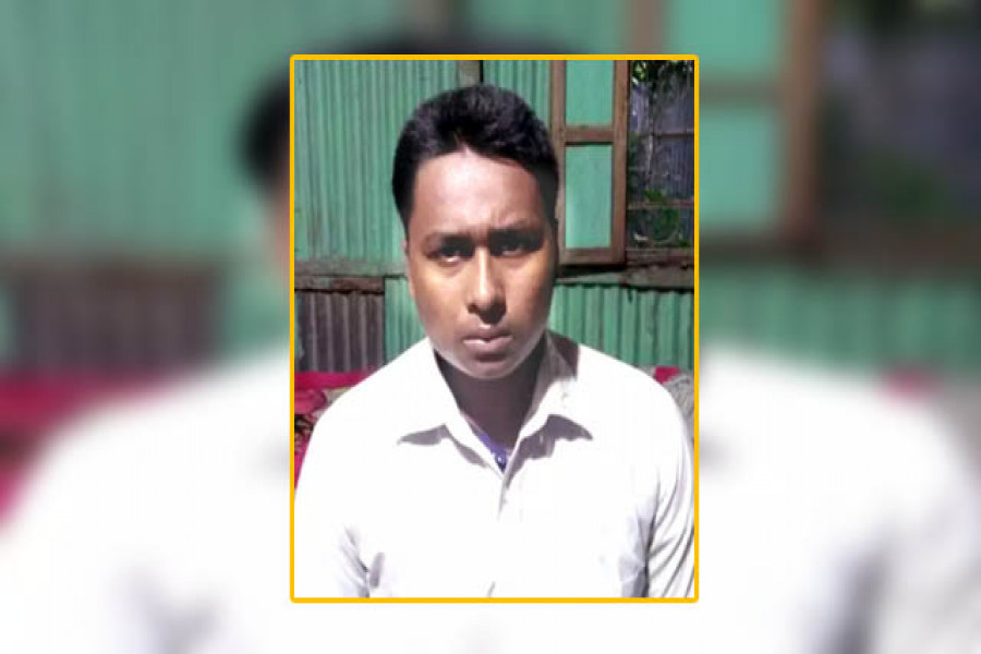 ভ্যান চালিয়ে সংসার খরচ, পড়াশোনা করে জিপিএ-৫ পেয়েছে শাকিব