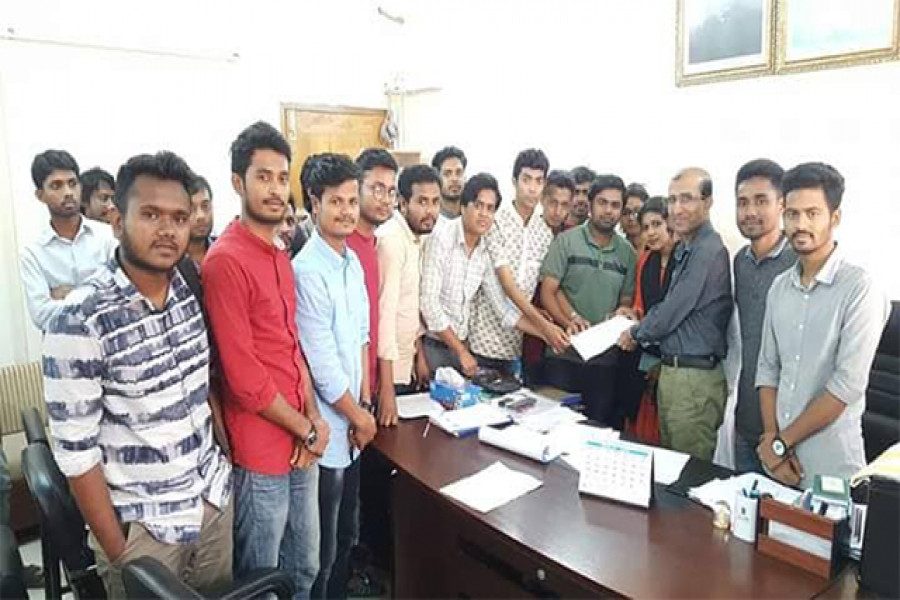 ববি প্রশাসনের কাছে ২৮ দফা দাবীর লিখিত দিল শিক্ষার্থীরা