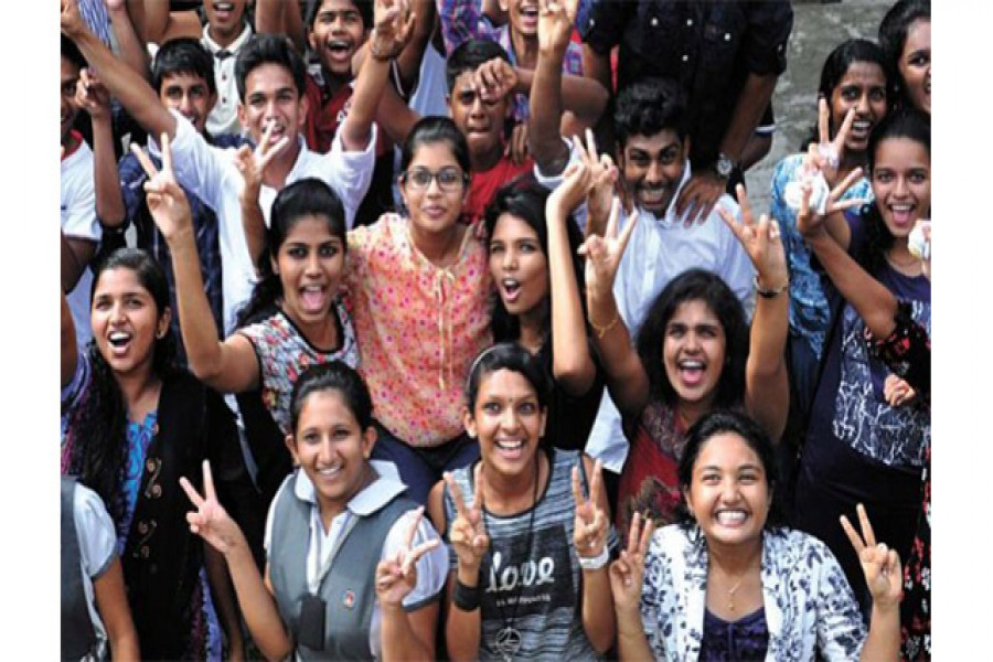 এ বছর পশ্চিমবঙ্গে মাধ্যমিকে পাশের হার সবচেয়ে বেশি