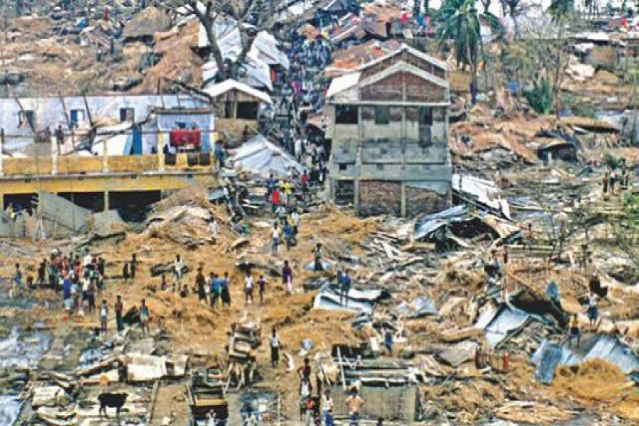 ইতিহাসে বাংলাদেশ: আজ ২২ হাজার লোকের প্রাণহানির দিন