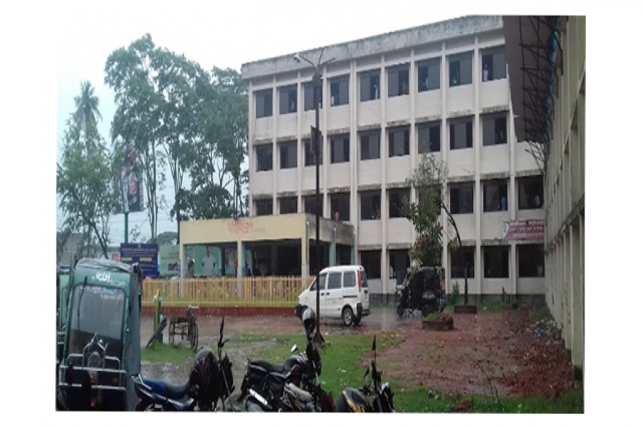 কলেজ ছাত্রীর রহস্যজনক মৃত্যু