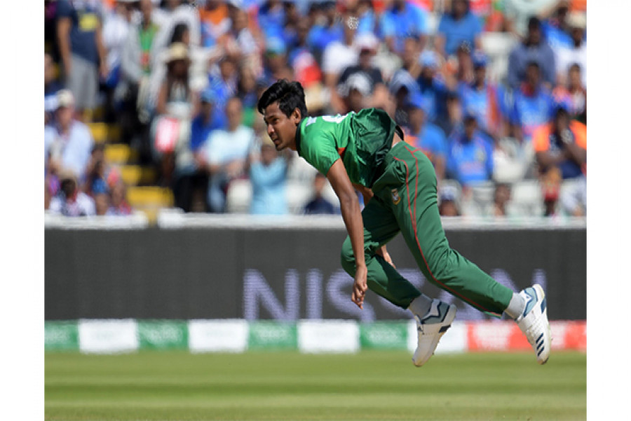 ম্যাচ জমিয়ে দিলেন ‘কাটার মাস্টার’ মুস্তাফিজ