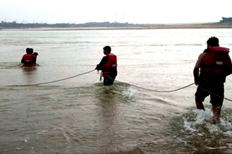প্রেম করছিল মেয়ে, হত্যা করে নদীতে ফেললেন বাবা-মা