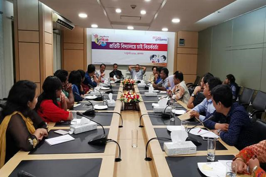 শিক্ষার্থীদের সুস্থ ধারায় ফেরাতে বিতর্কচর্চায় জোর দিতে হবে