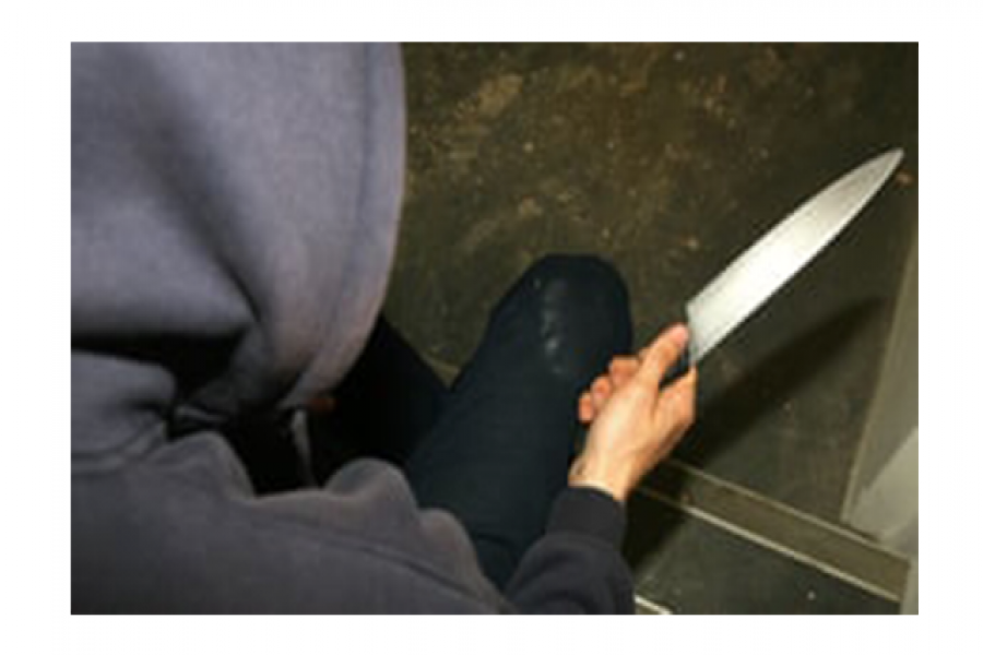 হোমওয়ার্ক চাওয়ায় শিক্ষিকাকে কোপালো একাদশের ছাত্র!