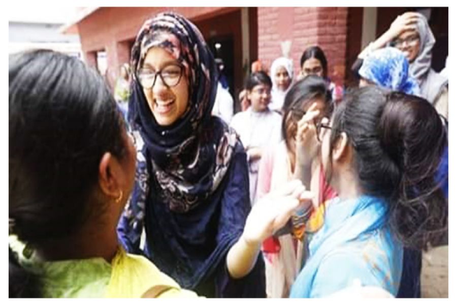 সিলেট বোর্ডে জিপিএ-৫ এগিয়ে বিজ্ঞান বিভাগ