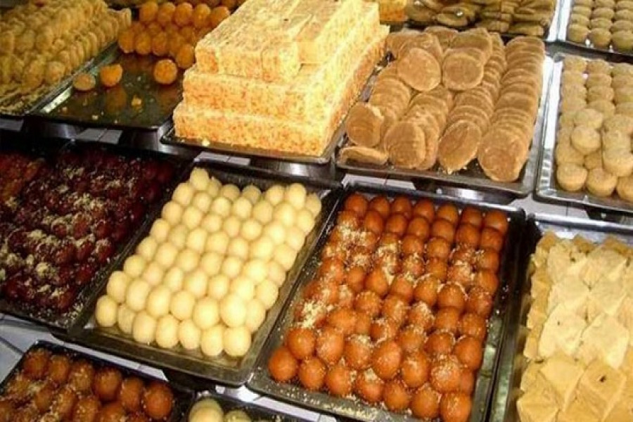 ফলপ্রকাশেও ফাঁকা মিষ্টির দোকান