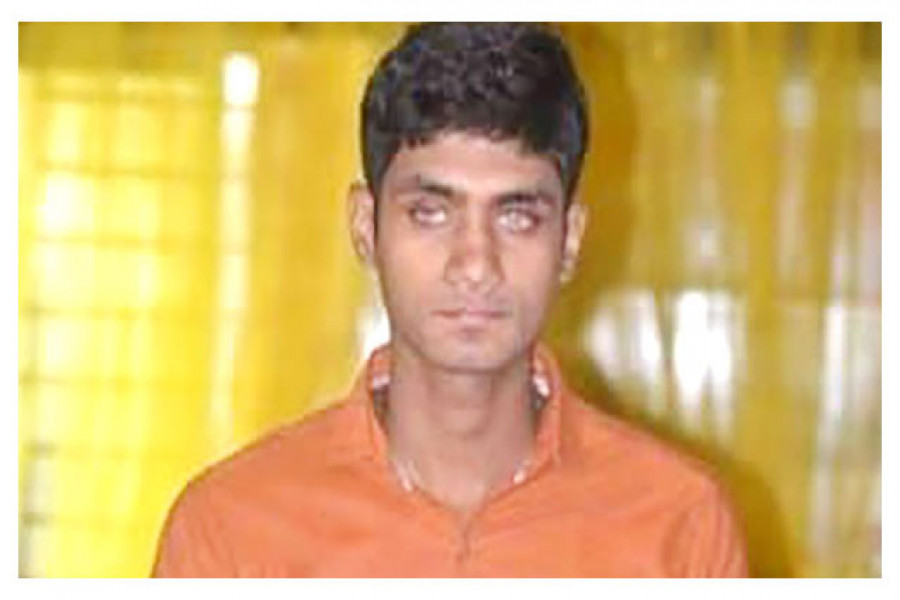 অন্ধত্বের বাধা পেরিয়ে রাফির অদম্য পথচলা