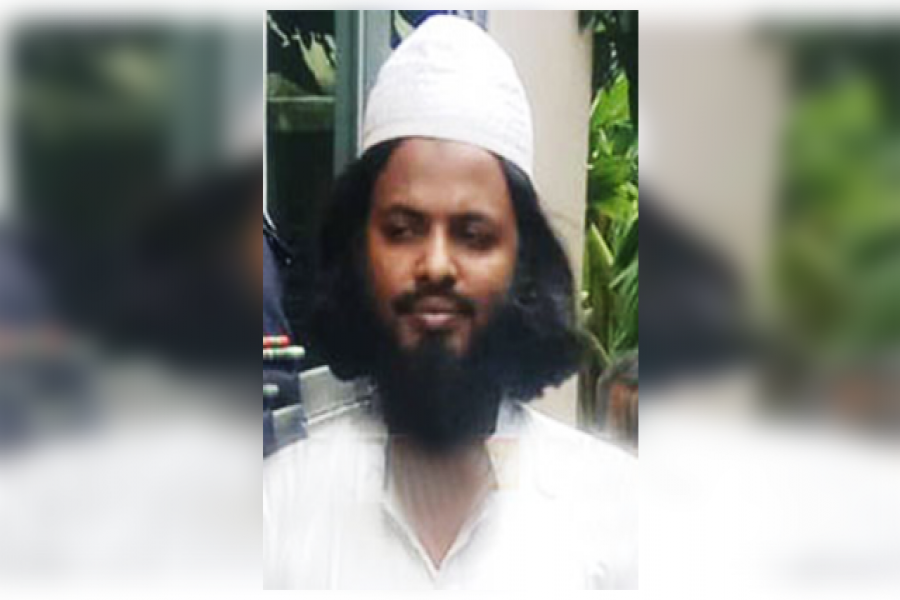 যৌন হয়রানির অভিযোগে মাদ্রাসার ‘বড় হুজুর’ আটক