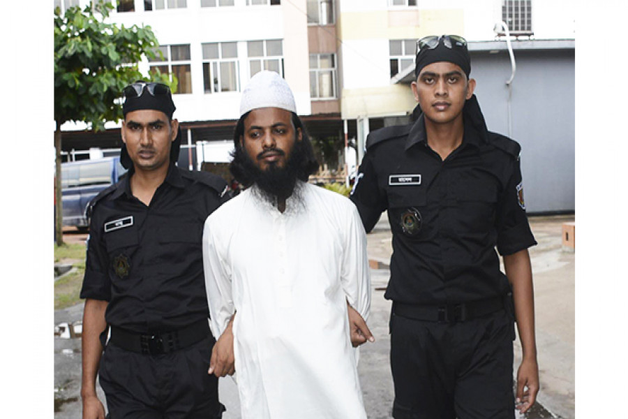 আখিরাতের ভয় দেখিয়ে যৌন হয়রানি করা সেই ‘বড় হুজুর’ গ্রেফতার