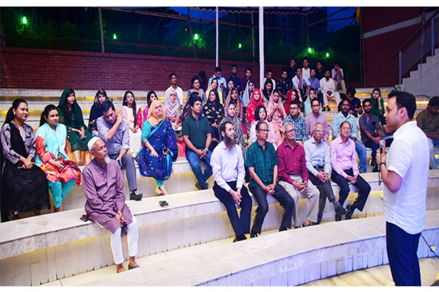 ‘বিশ্ব অঙ্গনে প্রতিনিধিত্ব করছে ইস্ট ডেল্টার গ্র্যাজুয়েটরা’