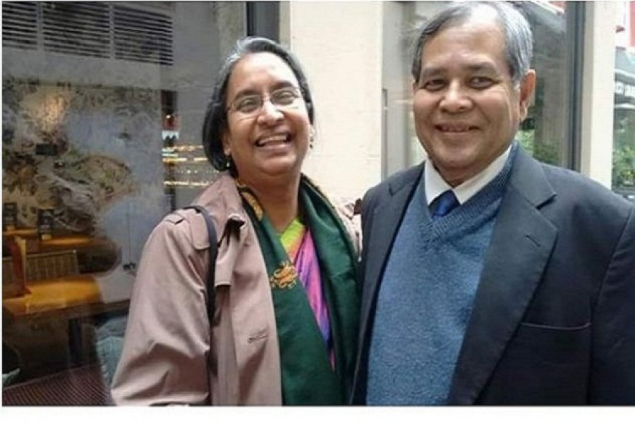 স্বামীর সঙ্গে শিক্ষামন্ত্রী