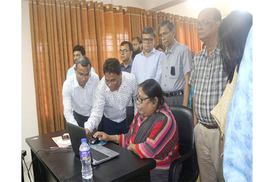 লিও ক্লাবের ঈদ সামগ্রী বিতরণ