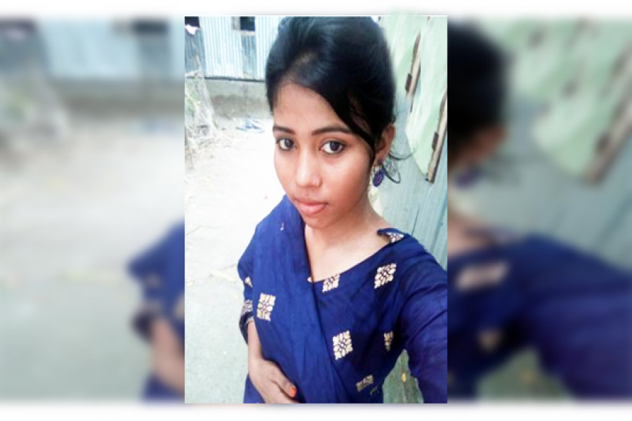 চিরকুটে চার বখাটের নাম লিখে ছাত্রীর আত্মহত্যা