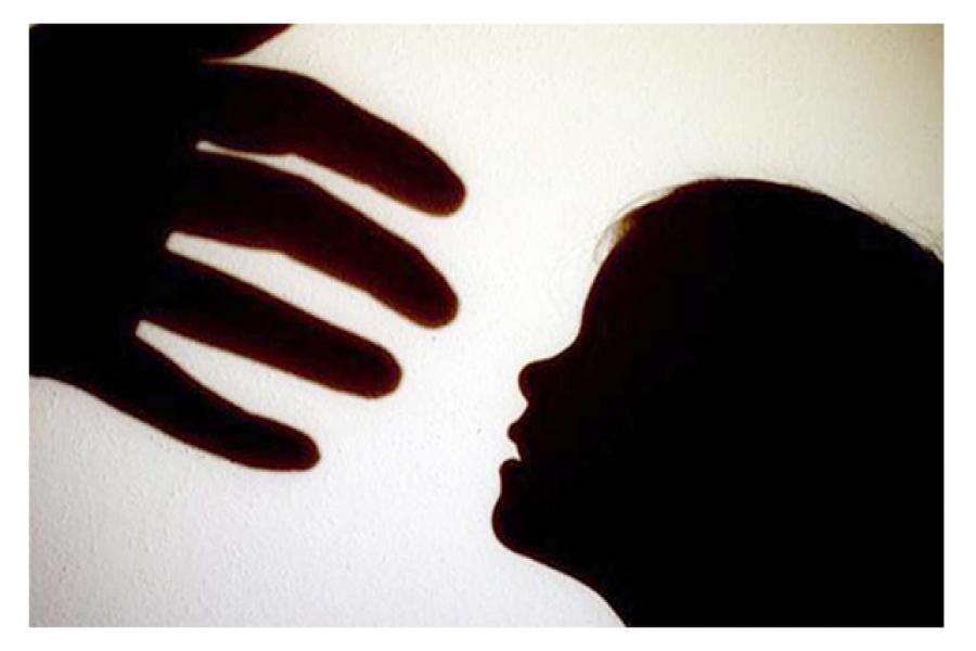 ৭ বছরের শিশুকে বিয়ের অনুষ্ঠানে ধর্ষণ