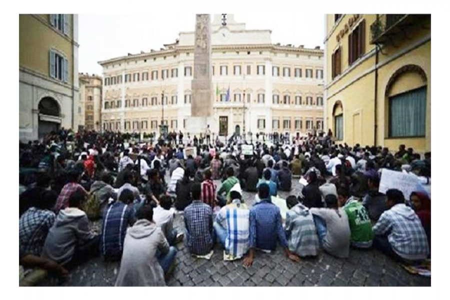 ইতালিতে ১০ হাজার বাংলাদেশির ভাগ্য অনিশ্চিত 