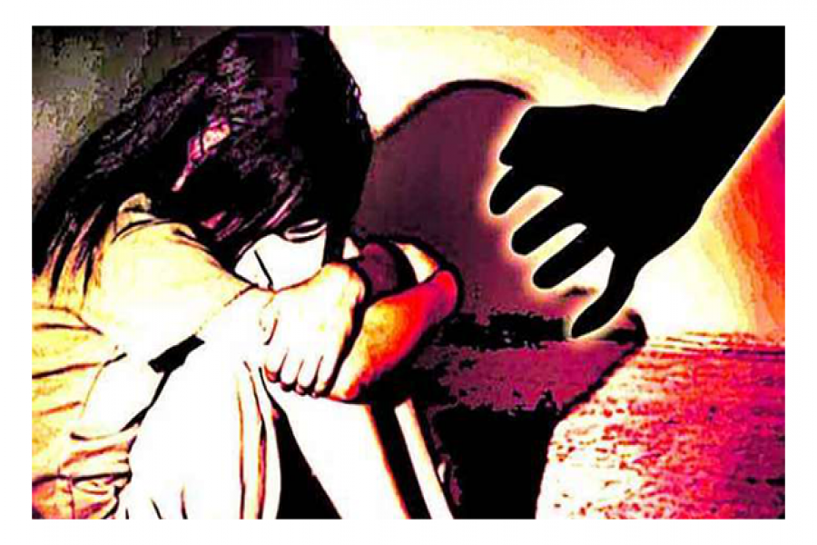 মেয়ের ধর্ষণের বিচার দাবিতে মা-বাবার সংবাদ সম্মেলন