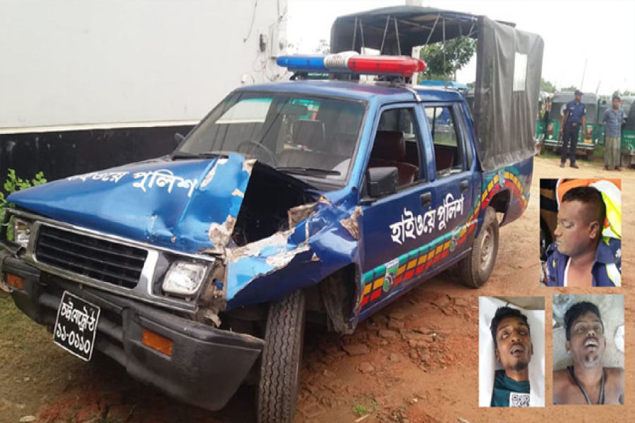 সড়ক দুর্ঘটনায় পুলিশ কর্মকর্তাসহ নিহত ৩