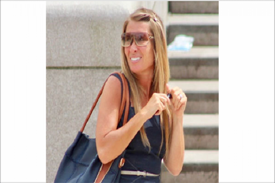 ছাত্রের সঙ্গে যৌন সম্পর্কের অভিযোগে শিক্ষিকার কারাদণ্ড