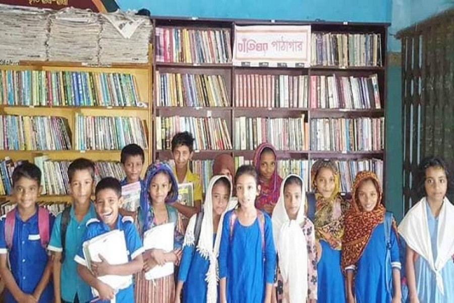 ‘সময়ের শৈল্পিক প্রজ্জলন’ স্লোগান বাতিঘরের যাত্রা ২০১১ সালে