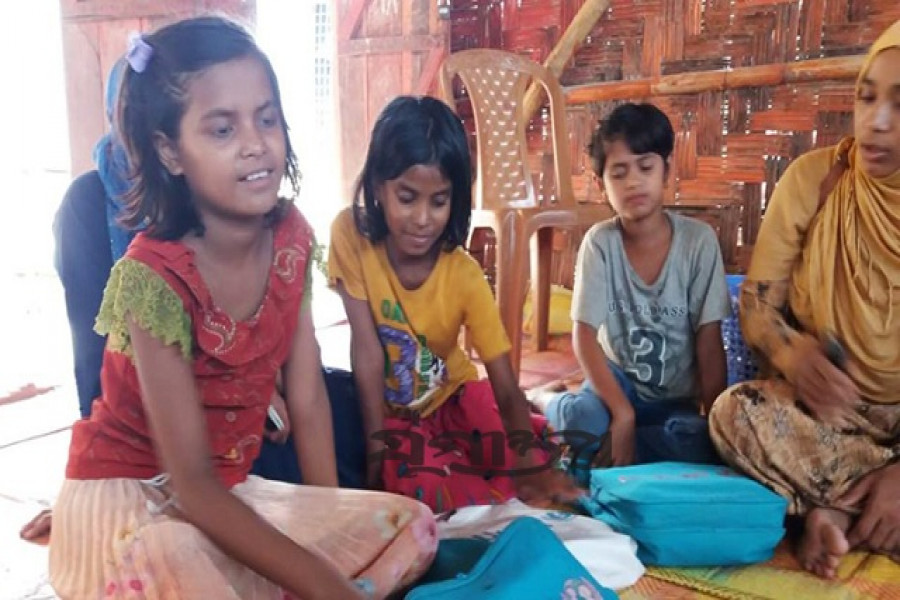 রোহিঙ্গা শিশুরা পড়ছেন ‘ছলে বলে কৌশলে’