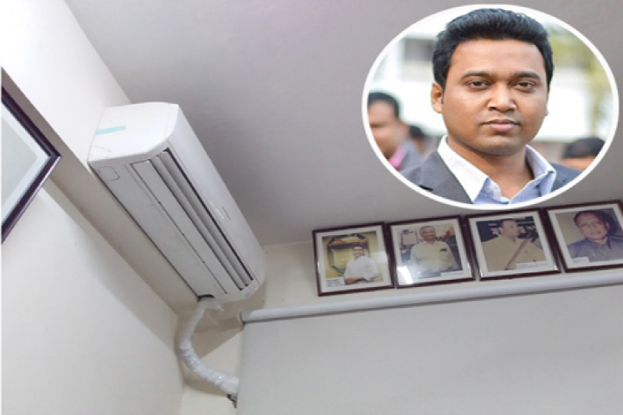 ছাত্রলীগ সম্পাদকের বিলাসী জীবন, ক্ষুব্ধ নেতারা