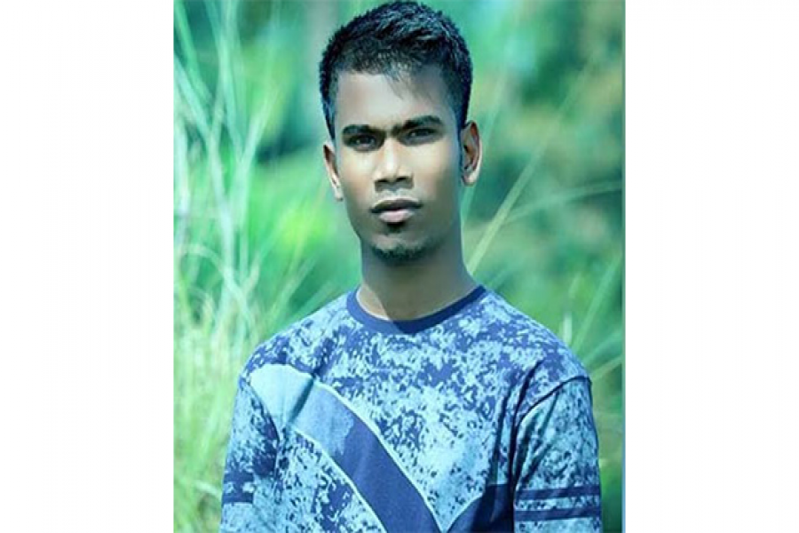 কলেজ থেকে টিসি না দেওয়ায় শিক্ষার্থীর আত্মহত্যা