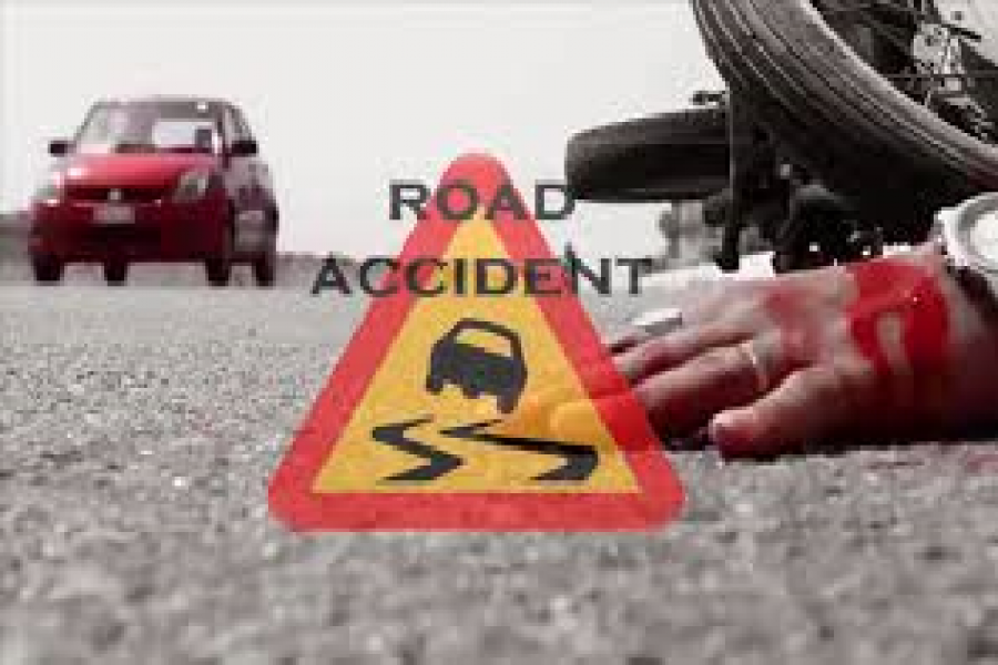 বাসের ধাক্কায় রোকেয়া কলেজ ছাত্রীর মৃত্যু