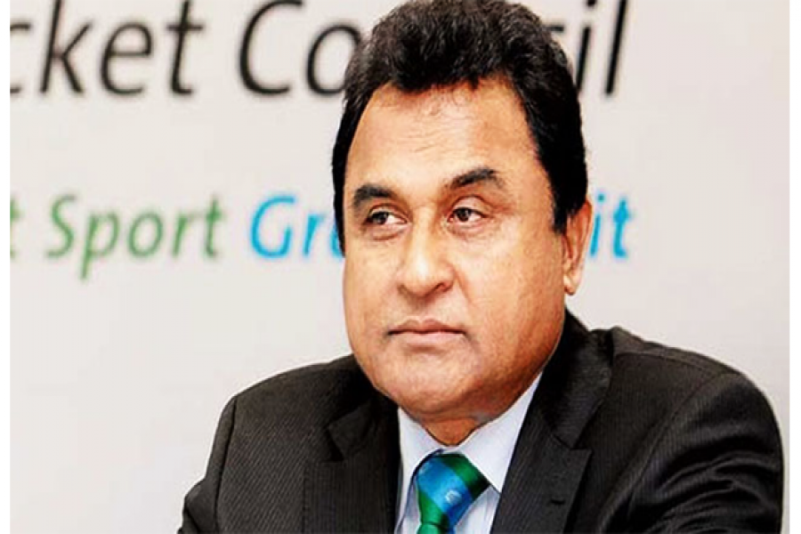 স্কুলে বেতন দিতে না পারায় ৩ বার নাম কাটা যায় অর্থমন্ত্রীর