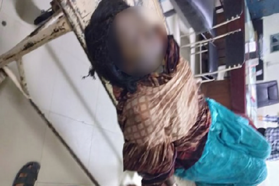 থানার সামনে নিজের গায়ে আগুন দেয়া কলেজছাত্রীর মৃত্যু