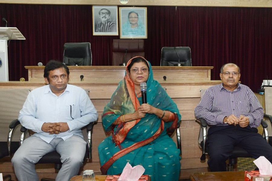 আবাসিক হলে টর্চার সেল, সিসি ক্যামরা বসাবে চবি