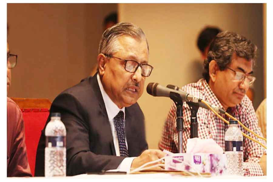 শিক্ষার্থীদের কাছে ‘পিতা’ হিসেবে ক্ষমা চাইলেন বুয়েট উপাচার্য