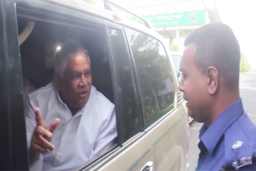 আবরারের বাড়ি যেতে বিএনপি নেতাদের বাধা (ভিডিও)