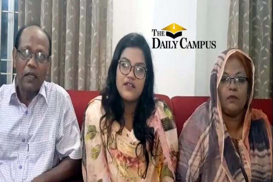 মা-বাবার সঙ্গে নেহা