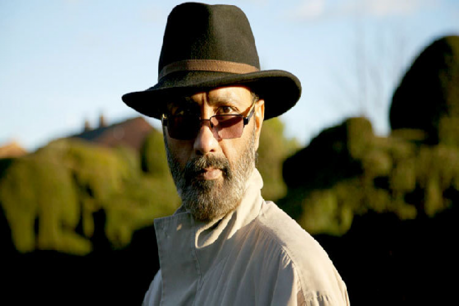 অভিনেত্রী ধর্ষণের দায়ে নাট্যকার গ্রেফতার