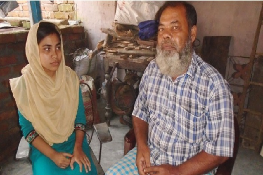 অর্থের অভাবে ঢাবিতে ভর্তি হতে পারছেন না সুমাইয়া