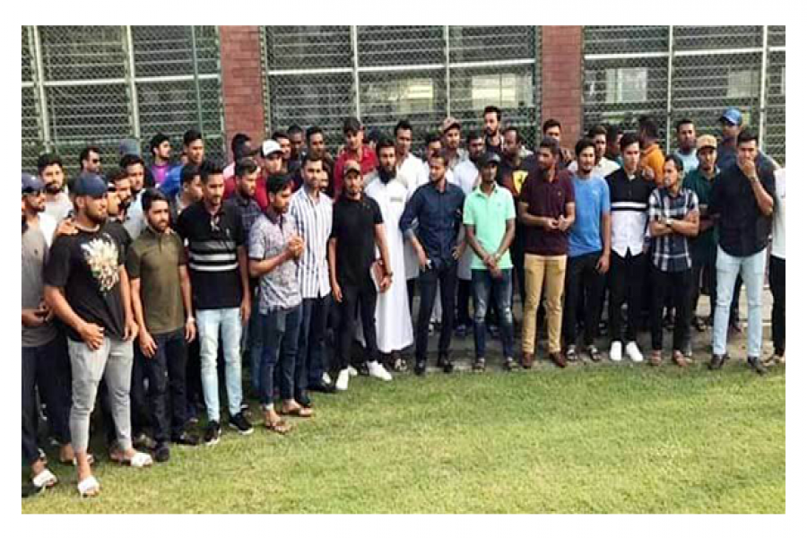 বেতন না বাড়ালে ক্রিকেট খেলবেন না সাকিব-তামিমরা