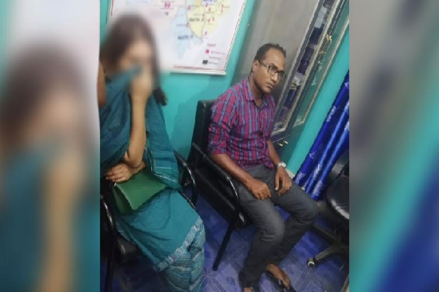 রংপুরে নারীসহ আটক চট্টগ্রামের এএসপি