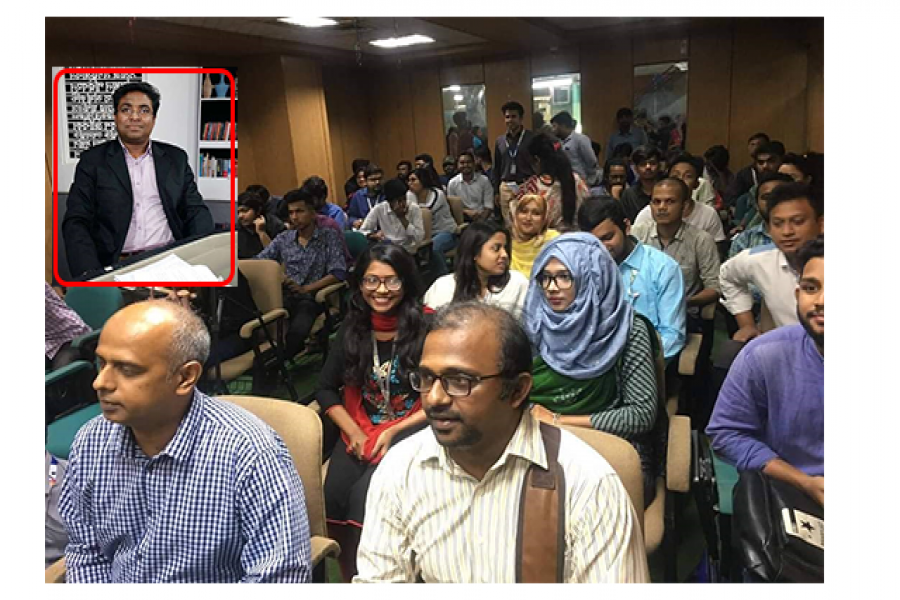 সেমিনারে শিক্ষক-শিক্ষার্থীরা