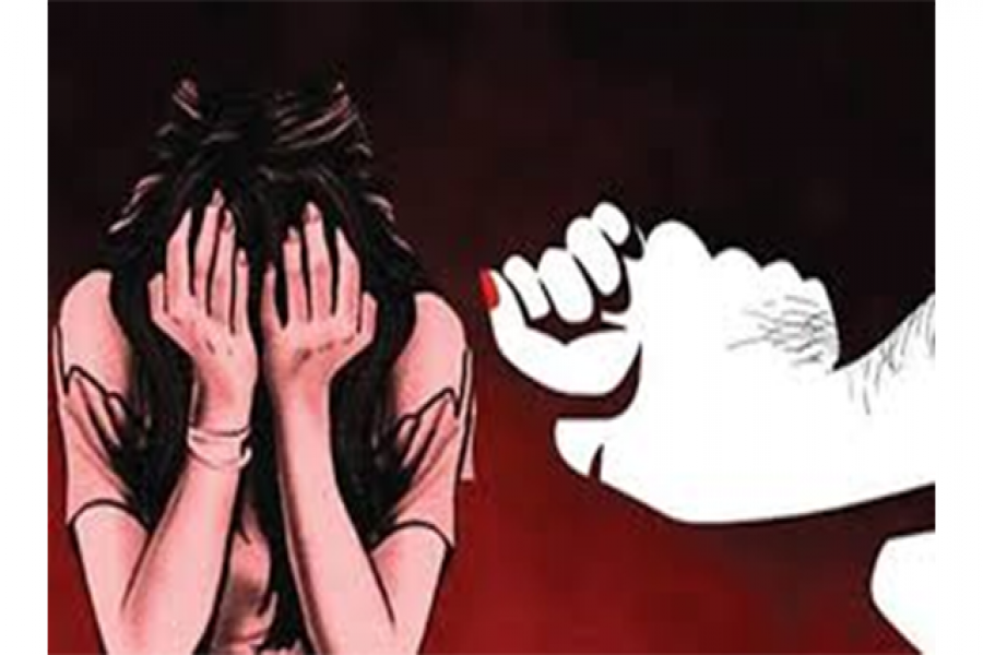 ছাত্রীকে বাসায় ডেকে ধর্ষণ, মহিলা মাদ্রাসার অধ্যক্ষ গ্রেপ্তার