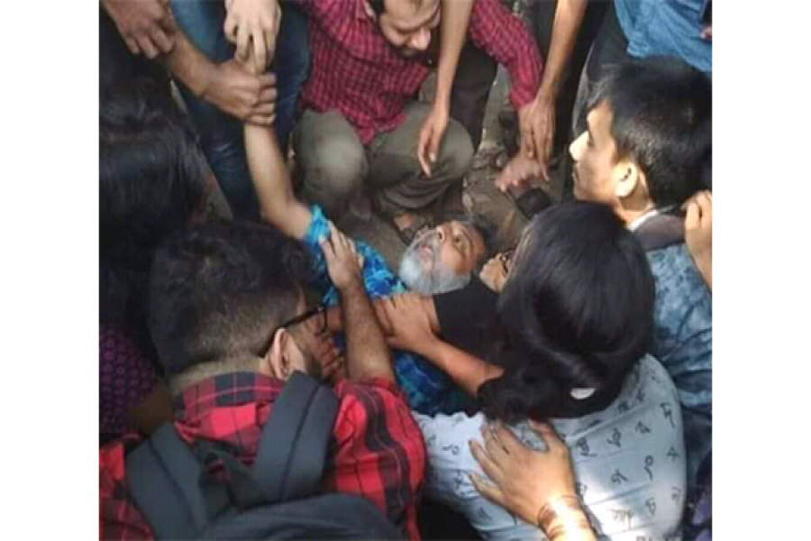 জাবি শিক্ষক সমিতির সম্পাদকসহ ৪ জনের পদত্যাগ 