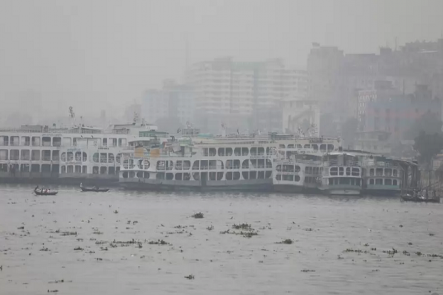 সদরঘাট থেকে সব ধরনের নৌযান চলাচল বন্ধ
