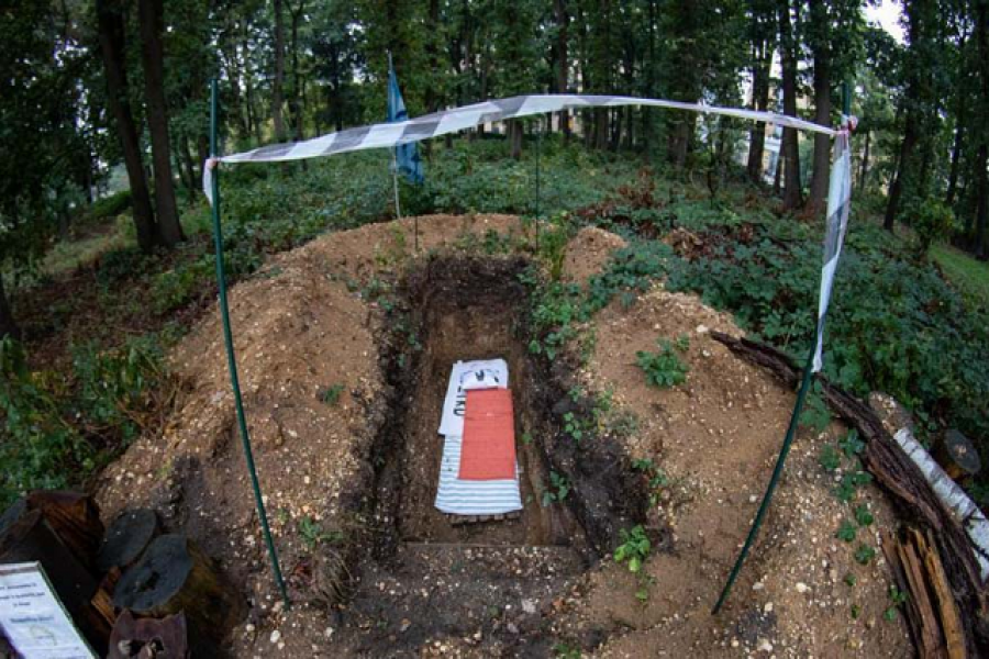 নেদারল্যান্ডসের র‍্যাডবউড বিশ্ববিদ্যালয়ের 'শুদ্ধিকরণ' কবর