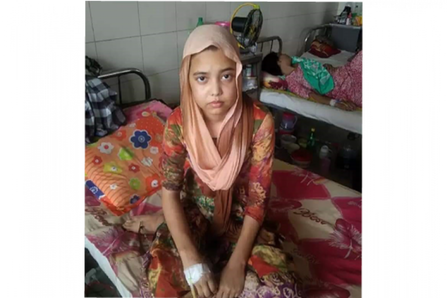 ব্লাড ক্যান্সারে আক্রান্ত সোনাগাজীর নুসরাত বাঁচতে চায়
