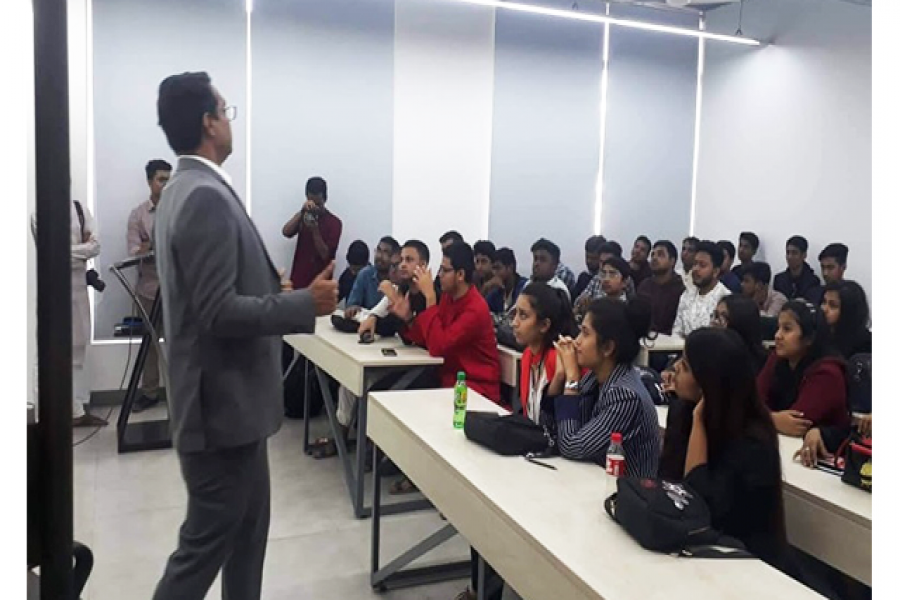 রাজধানীতে নিউজপেপার অলিম্পিয়াডের কর্মশালা অনুষ্ঠিত